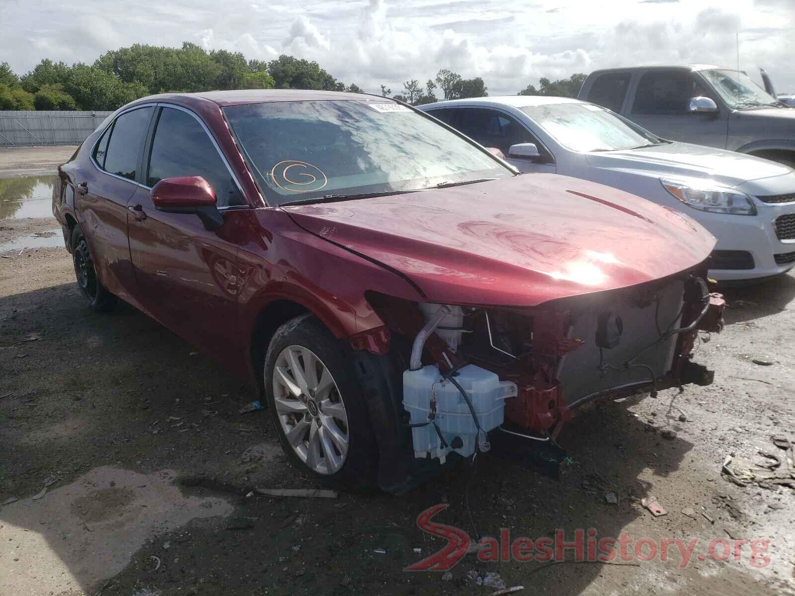 4T1B11HK8JU522933 2018 TOYOTA CAMRY