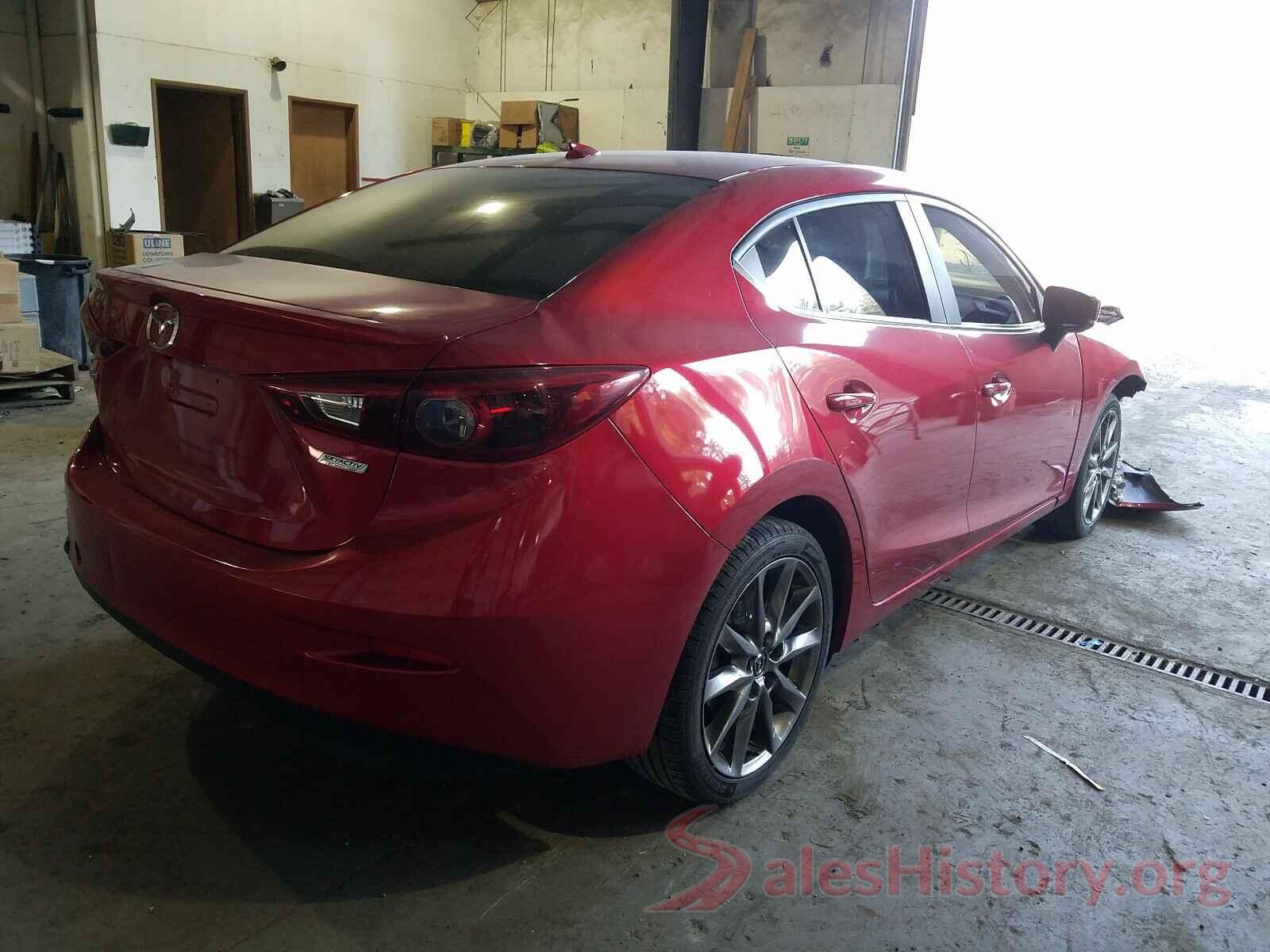 3MZBN1W32JM216901 2018 MAZDA 3