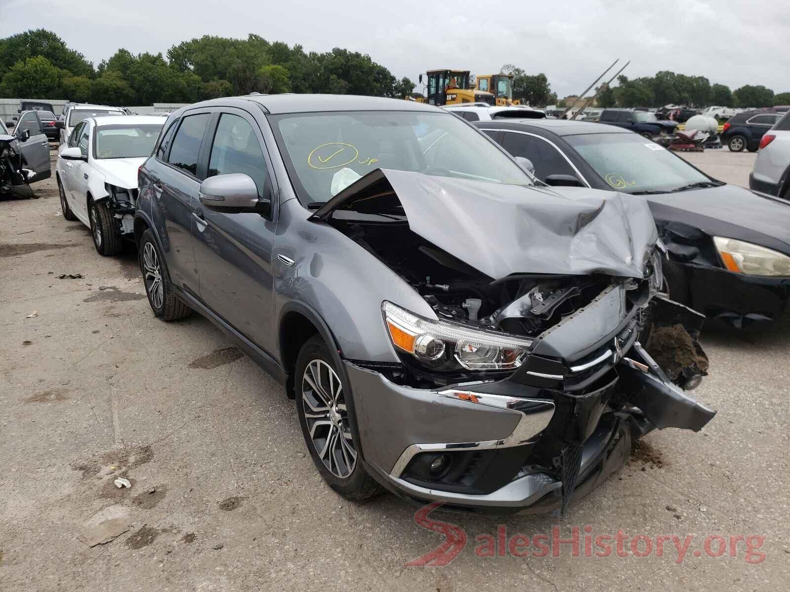 JA4AP3AUXJU023745 2018 MITSUBISHI OUTLANDER