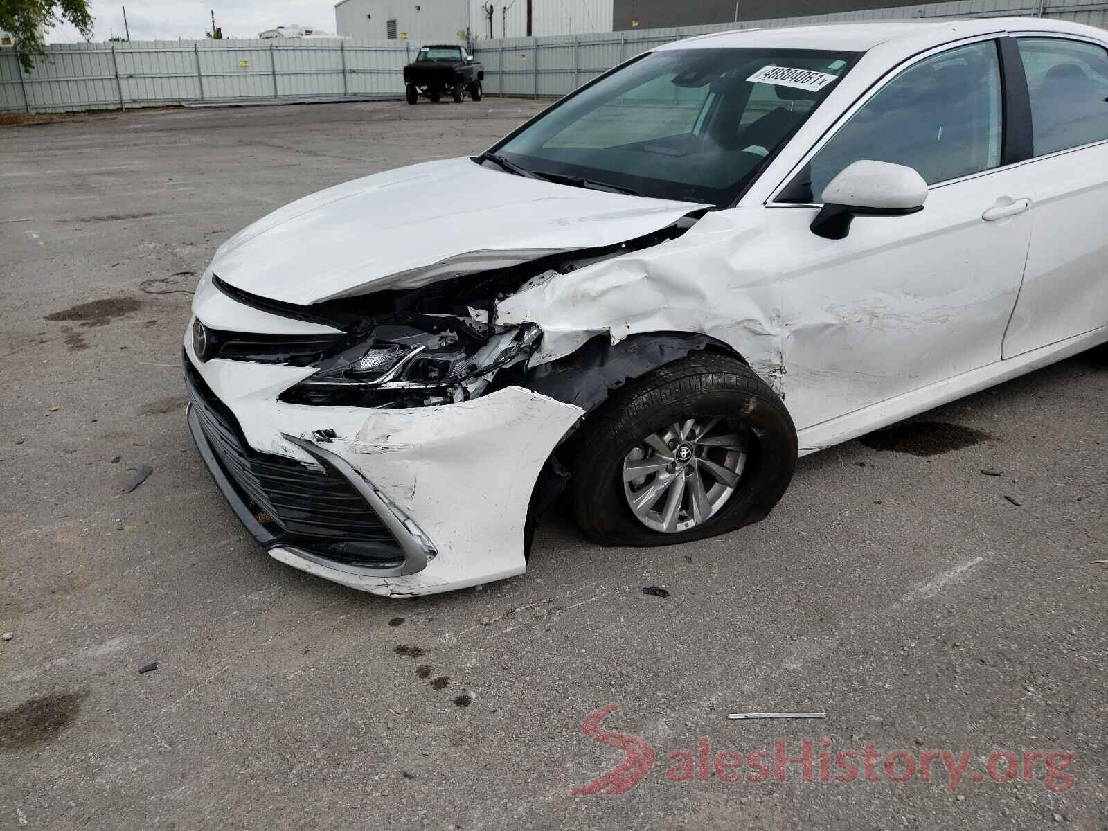 4T1C11AK1MU558689 2021 TOYOTA CAMRY