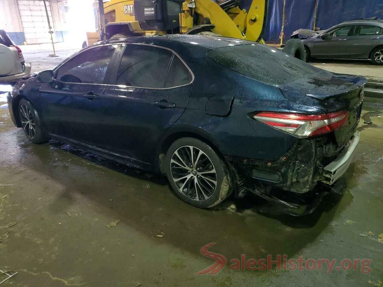 4T1B11HK8JU613488 2018 TOYOTA CAMRY