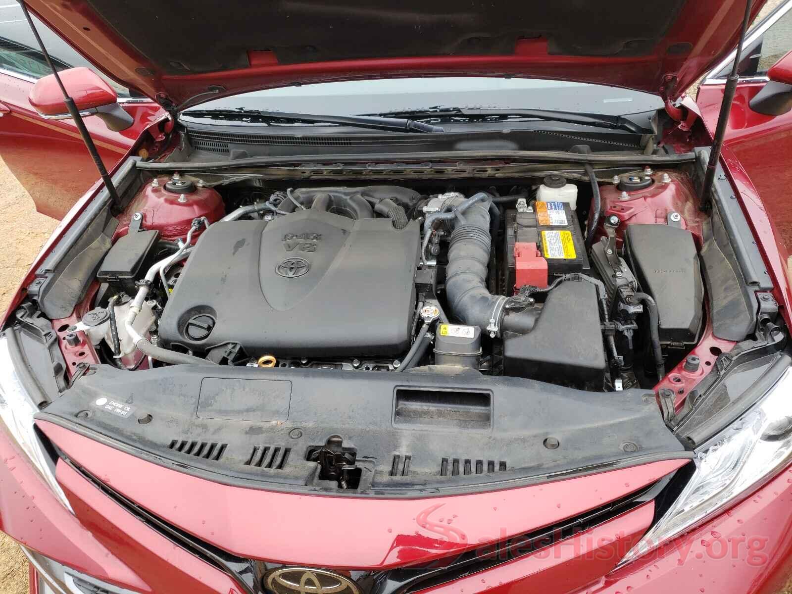 4T1BZ1HK2JU500516 2018 TOYOTA CAMRY