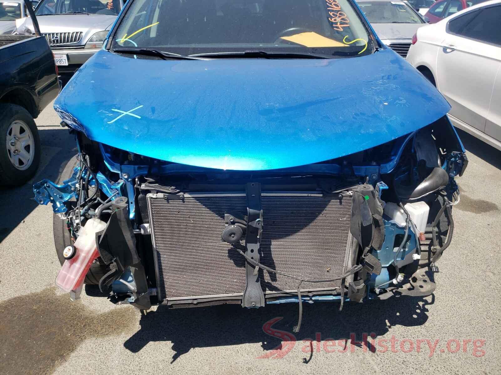 JTMWFREV4HD093921 2017 TOYOTA RAV4