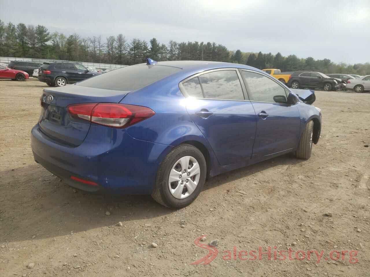 3KPFK4A7XHE152877 2017 KIA FORTE