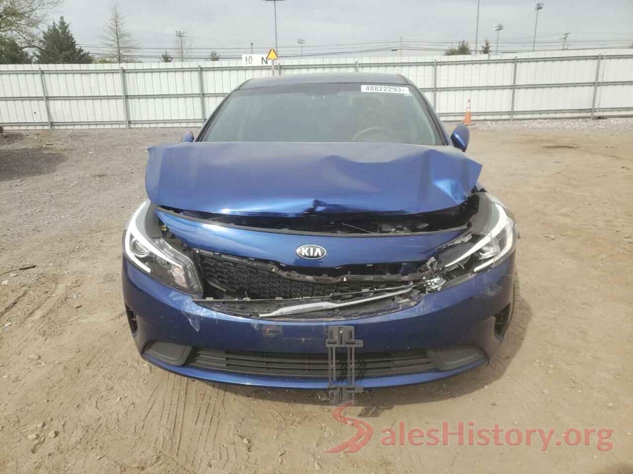 3KPFK4A7XHE152877 2017 KIA FORTE