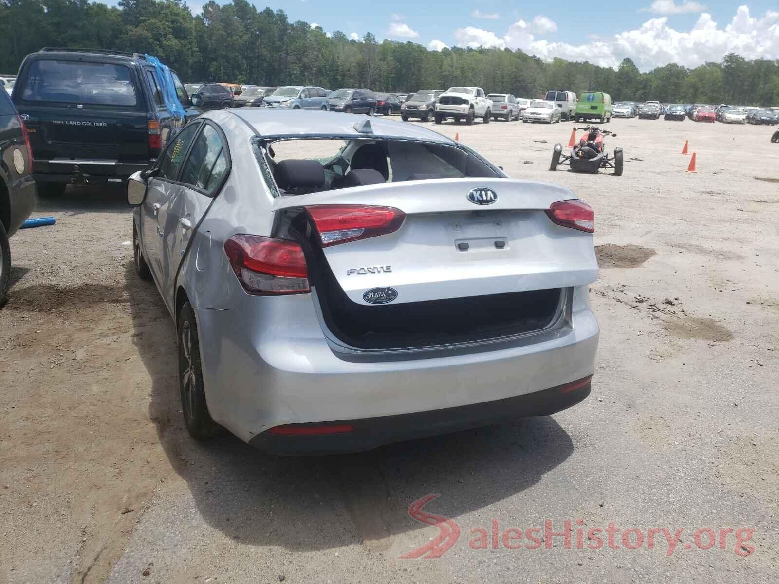 3KPFL4A75JE196112 2018 KIA FORTE