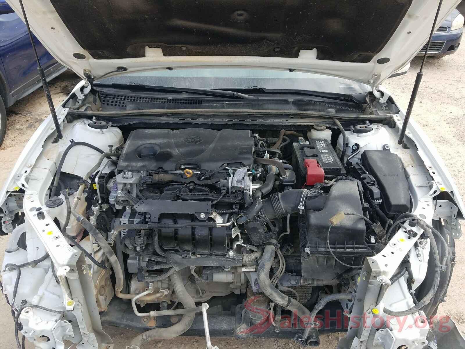 4T1B11HK9JU584311 2018 TOYOTA CAMRY