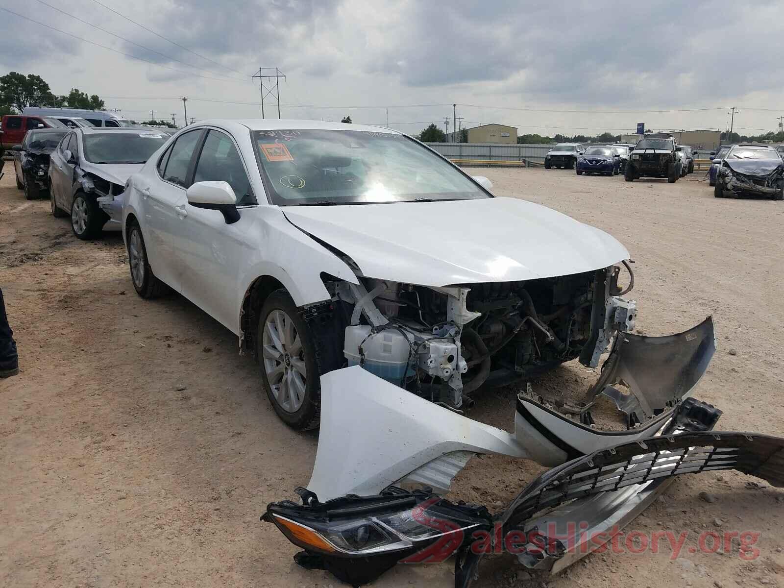 4T1B11HK9JU584311 2018 TOYOTA CAMRY