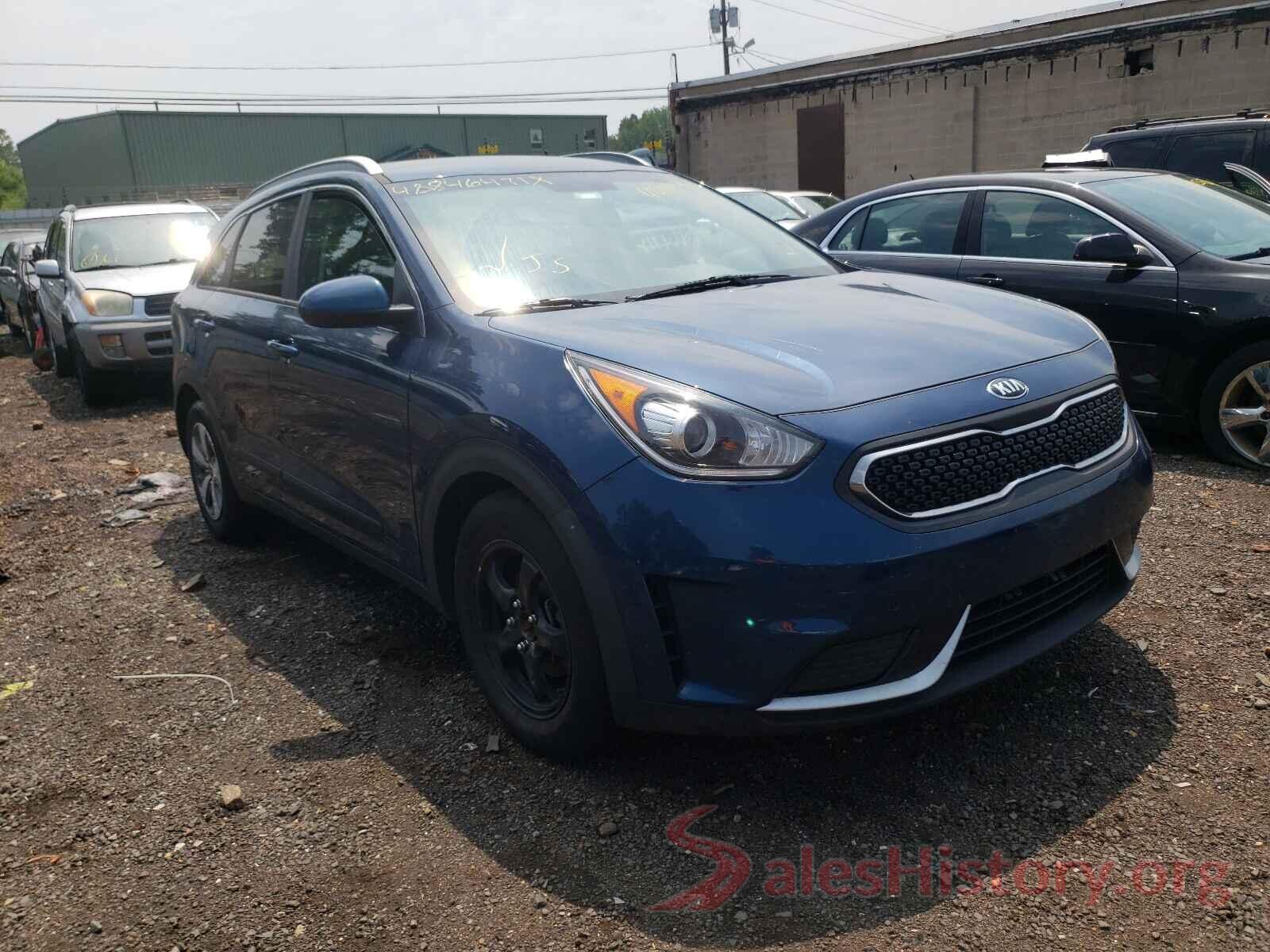 KNDCB3LC7H5066977 2017 KIA NIRO