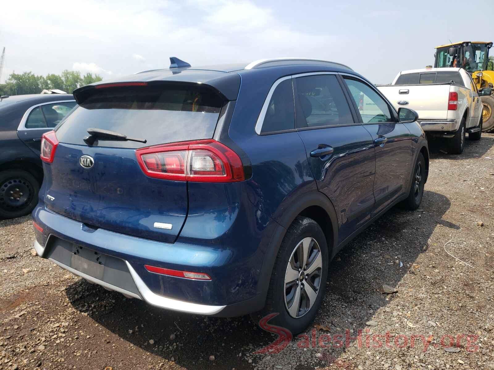 KNDCB3LC7H5066977 2017 KIA NIRO