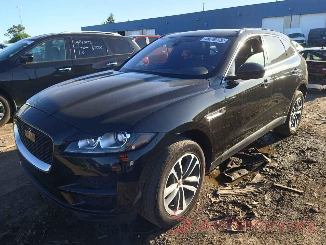 SADCJ2FX8KA395976 2019 JAGUAR F-PACE