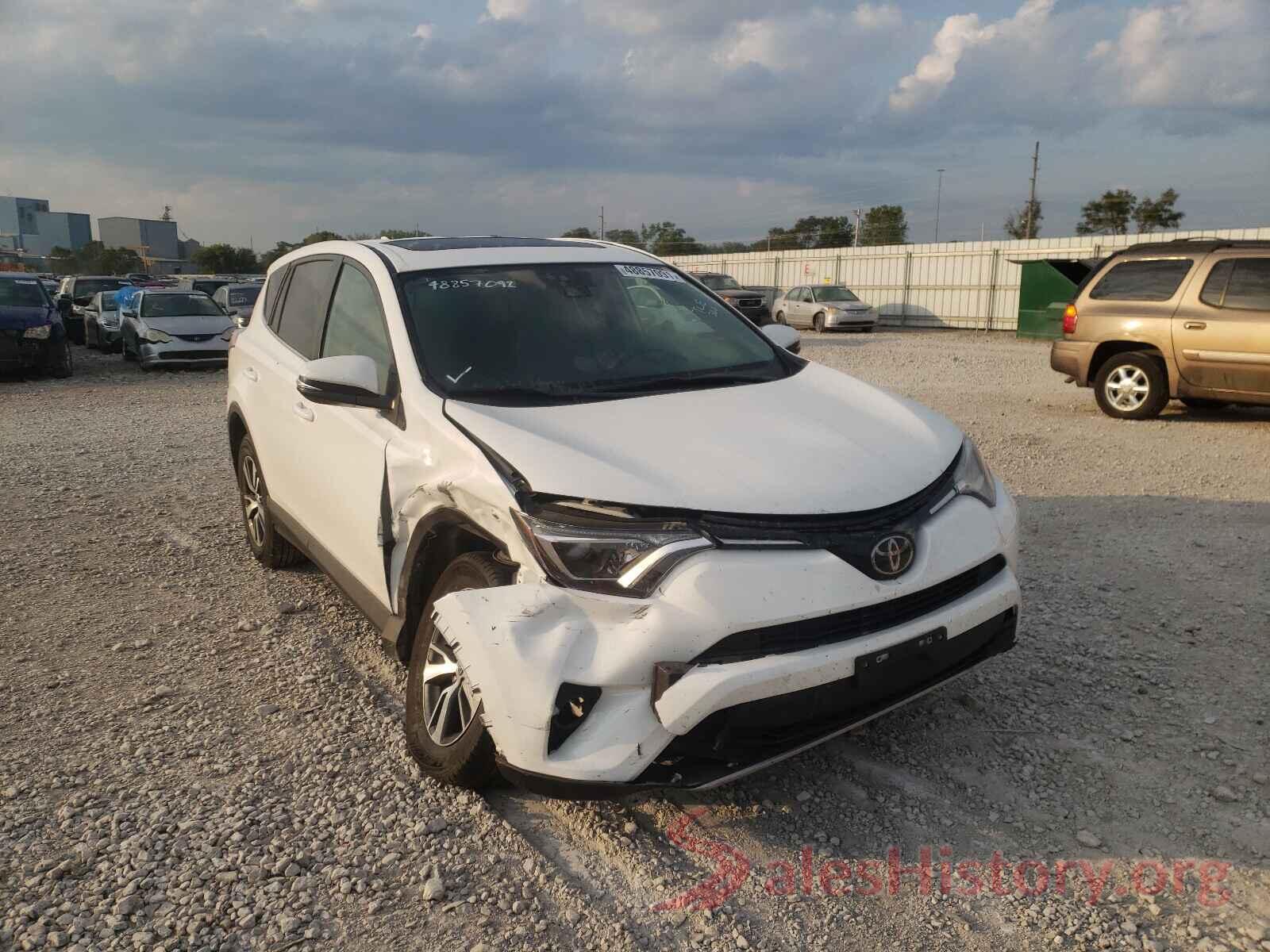 2T3RFREV5JW703685 2018 TOYOTA RAV4