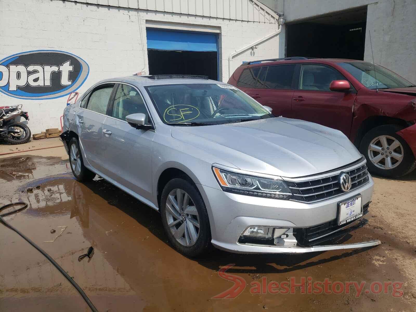 1VWBA7A33JC042828 2018 VOLKSWAGEN PASSAT