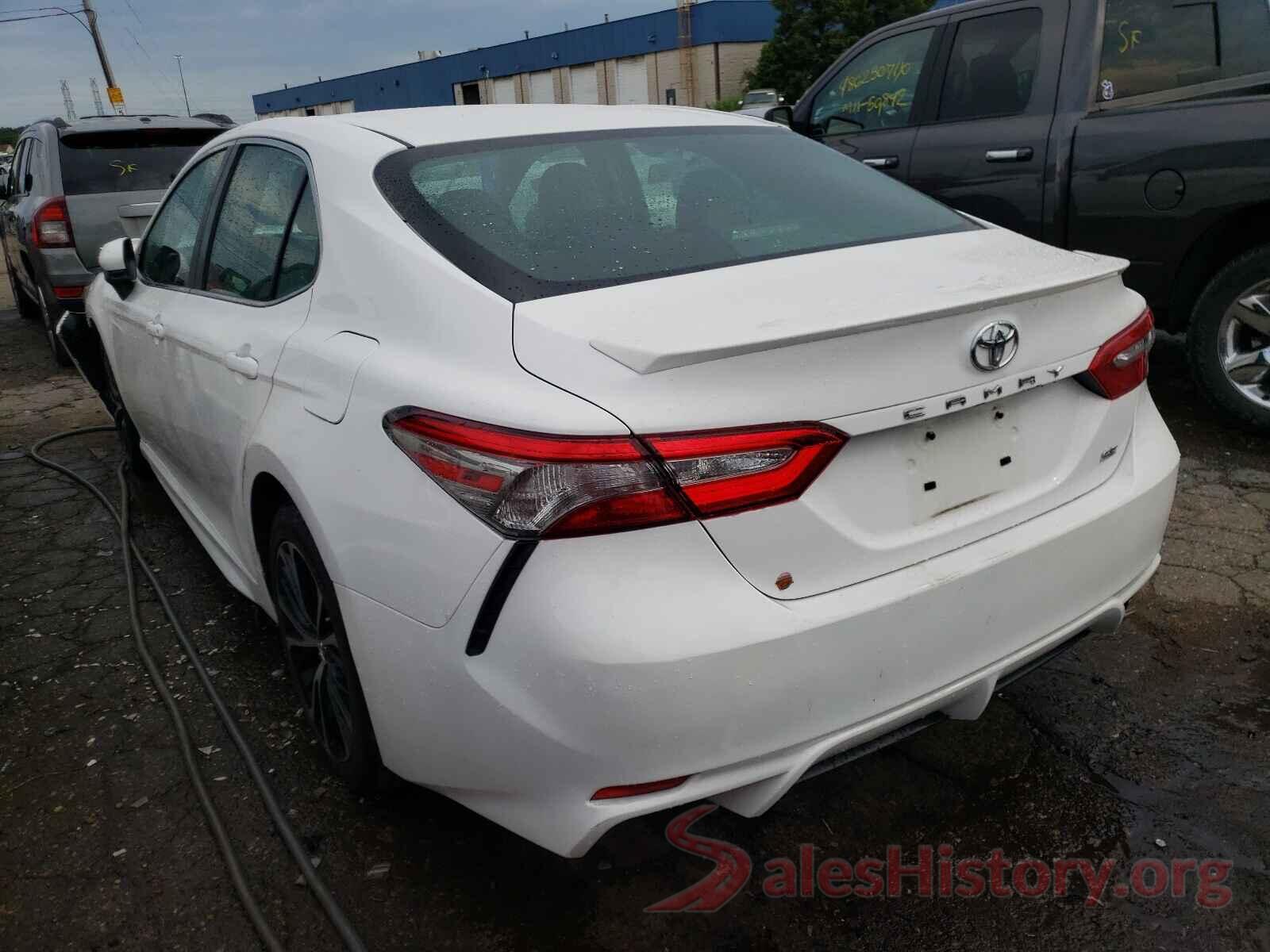 4T1B11HKXJU052713 2018 TOYOTA CAMRY