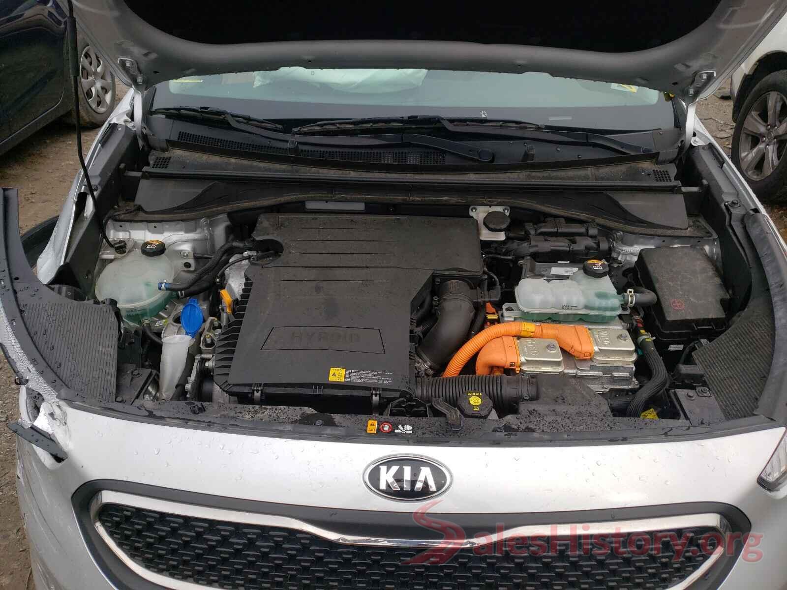 KNDCB3LC8K5292078 2019 KIA NIRO