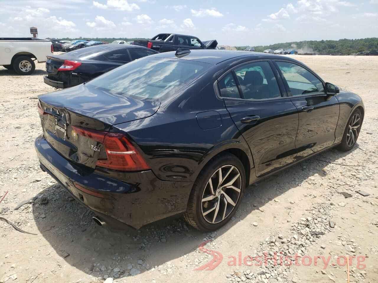 7JRA22TK7KG012021 2019 VOLVO S60