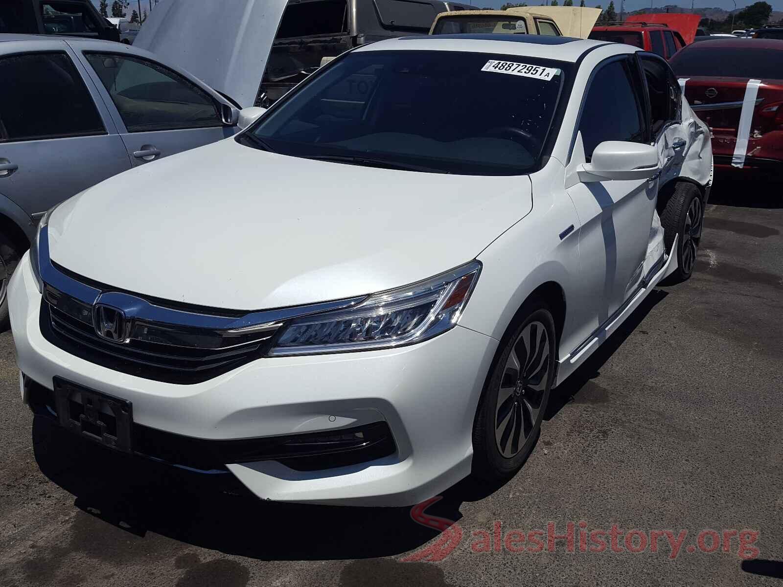 JHMCR6F76HC012589 2017 HONDA ACCORD