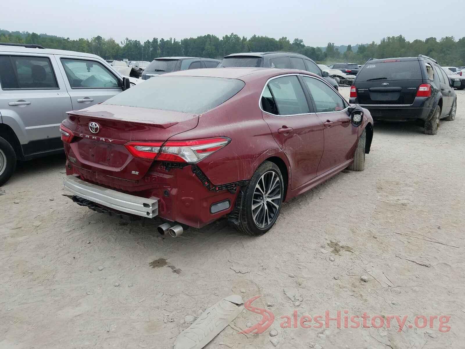 4T1B11HK9JU541586 2018 TOYOTA CAMRY