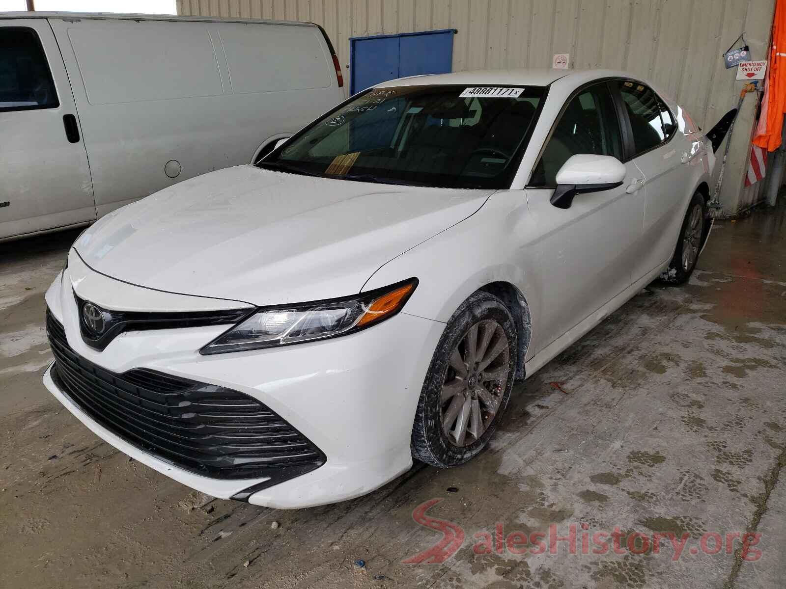 4T1B11HK8JU096466 2018 TOYOTA CAMRY