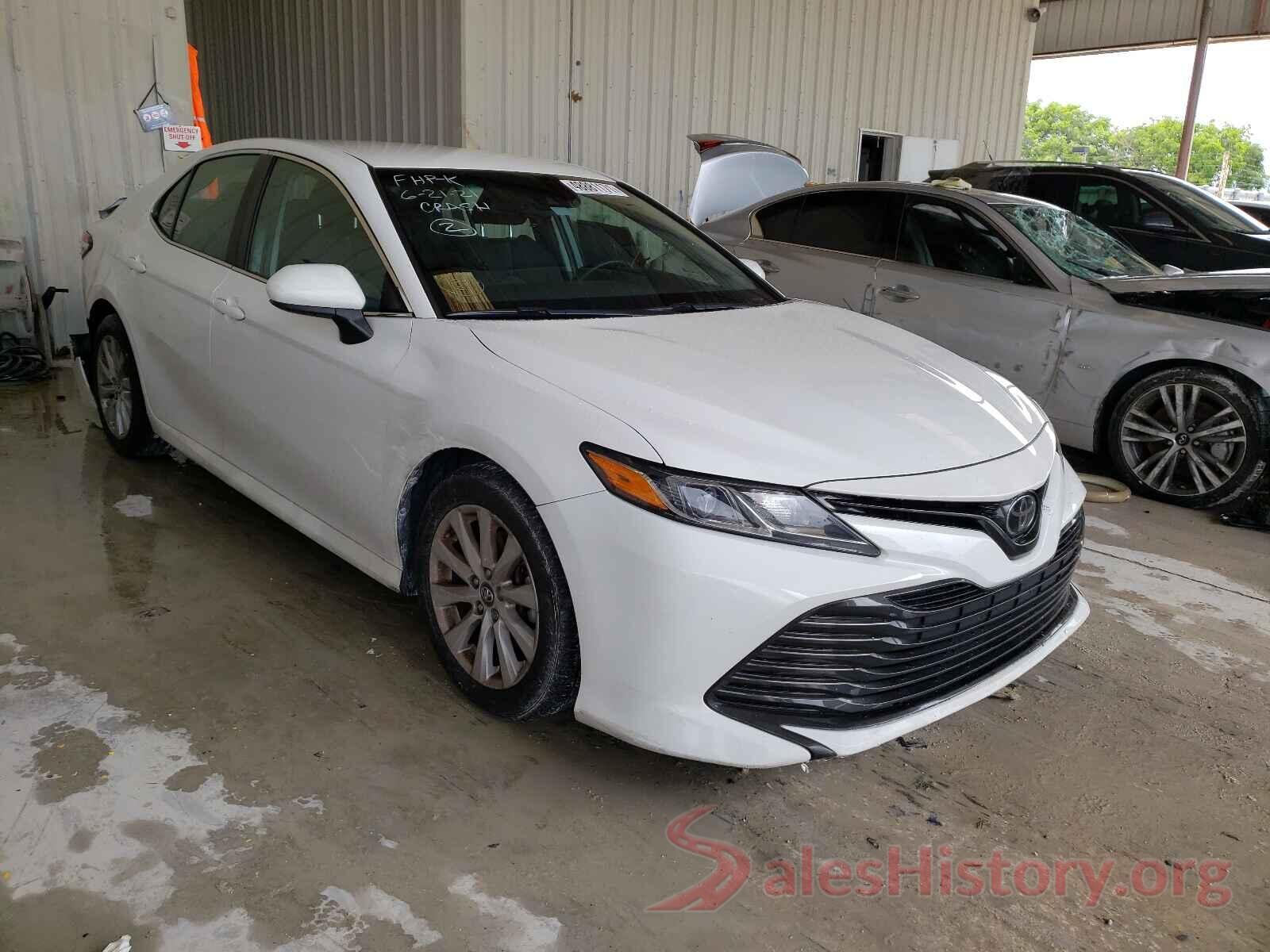 4T1B11HK8JU096466 2018 TOYOTA CAMRY