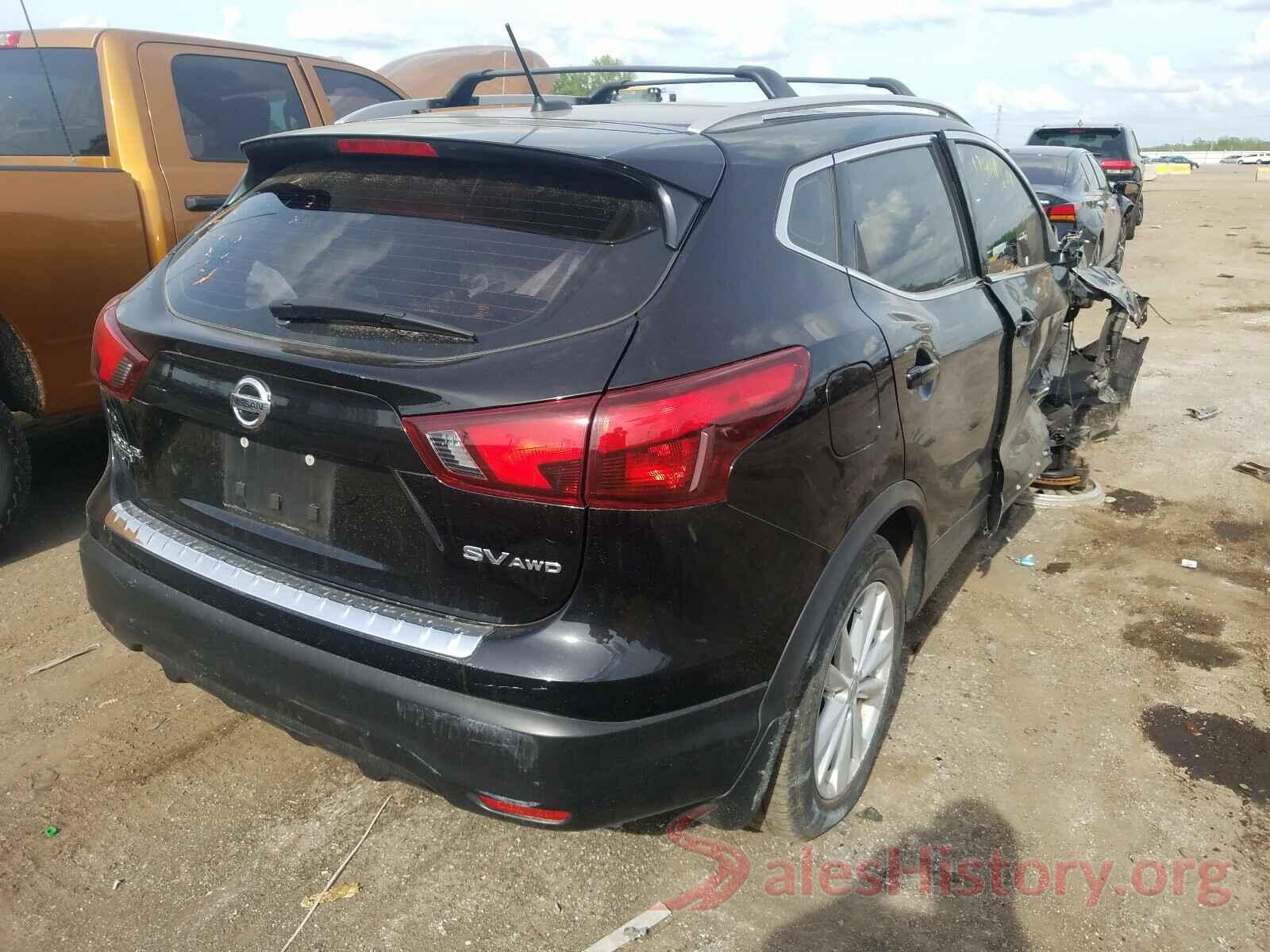 JN1BJ1CR0JW287623 2018 NISSAN ROGUE