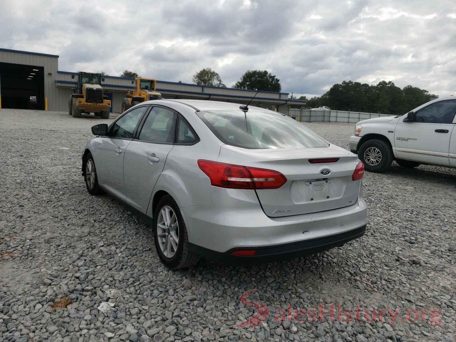 1FADP3F24JL255585 2018 FORD FOCUS