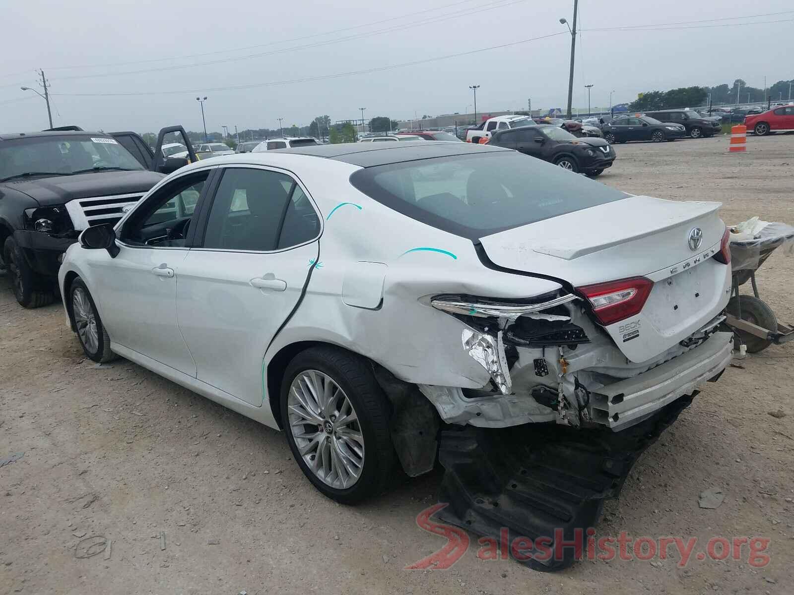 4T1B11HK1JU009524 2018 TOYOTA CAMRY