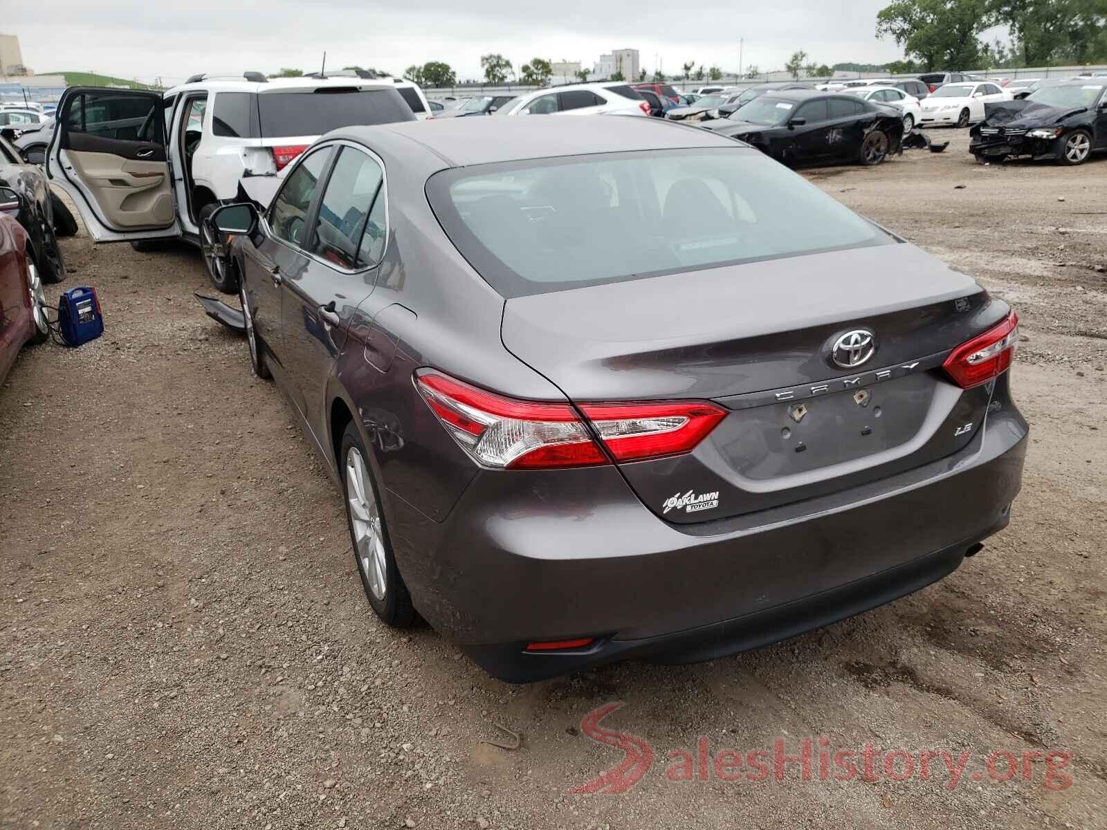 4T1B11HK1JU118775 2018 TOYOTA CAMRY