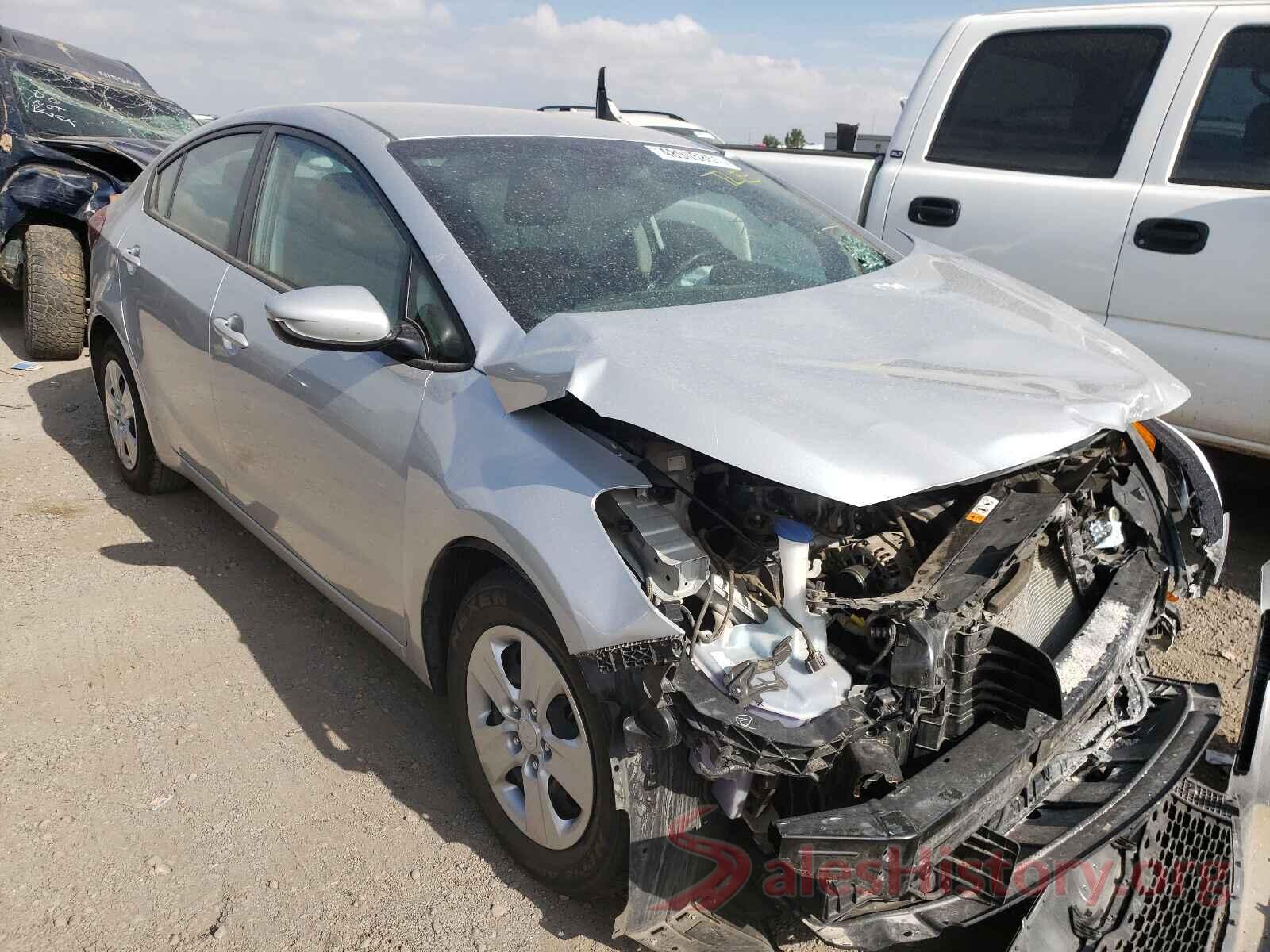 3KPFK4A73JE276303 2018 KIA FORTE