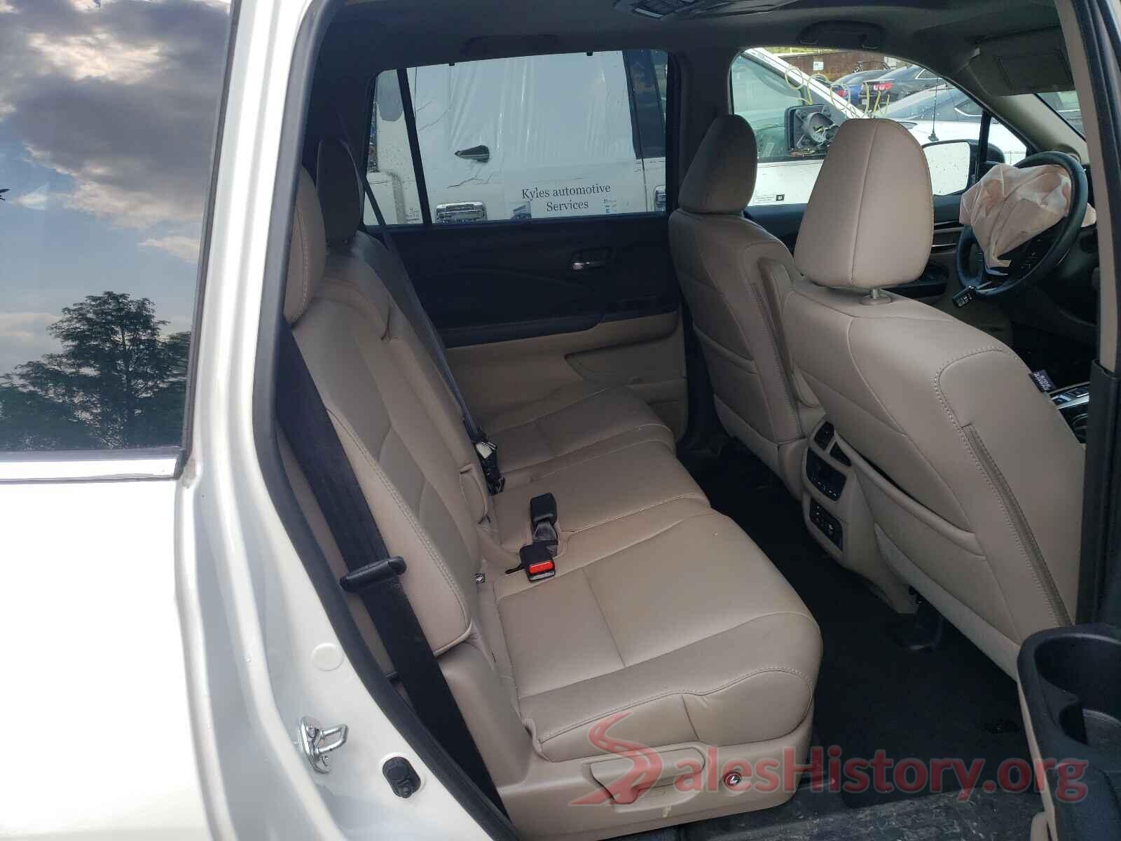 5FNYF6H95HB068900 2017 HONDA PILOT