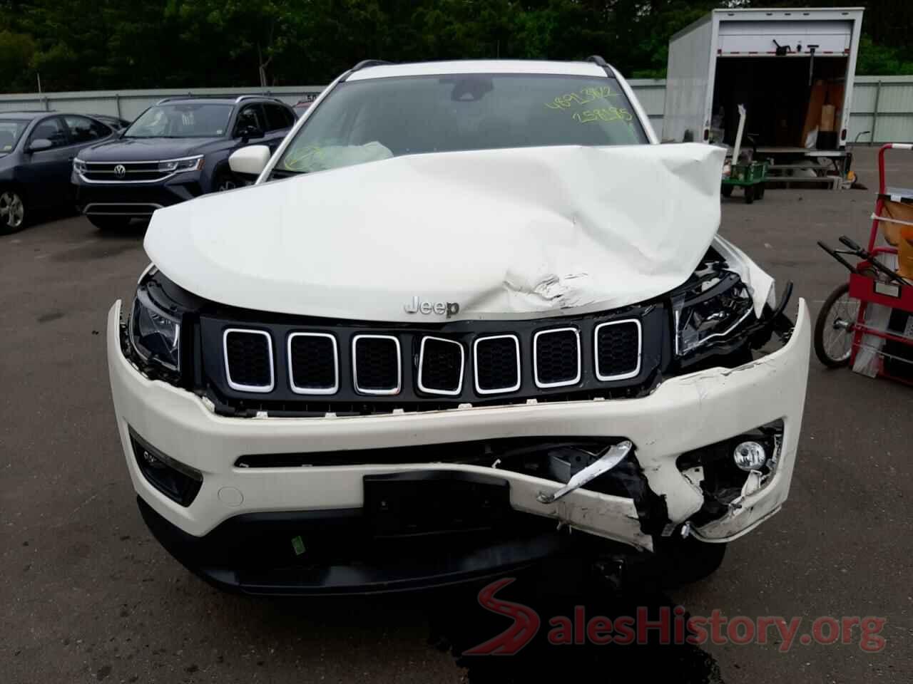 3C4NJDBBXLT258185 2020 JEEP COMPASS