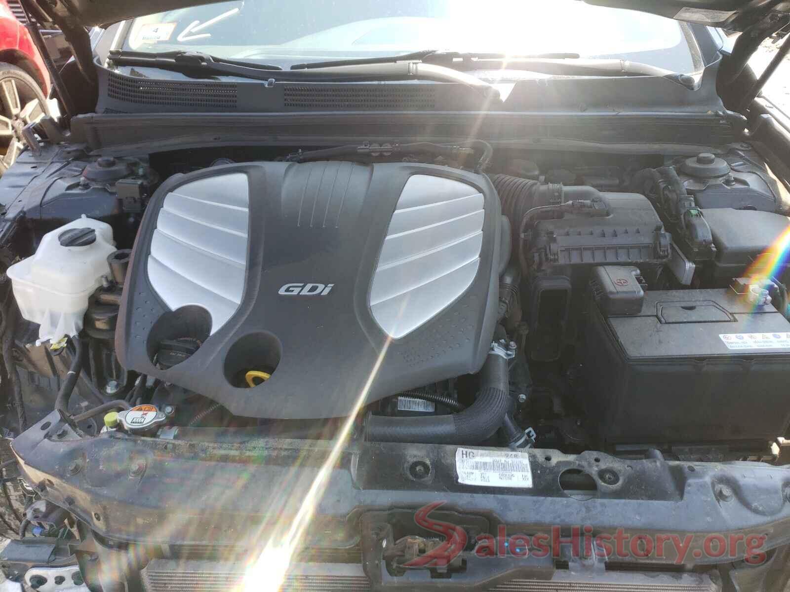 KMHFG4JG4HA579147 2017 HYUNDAI AZERA