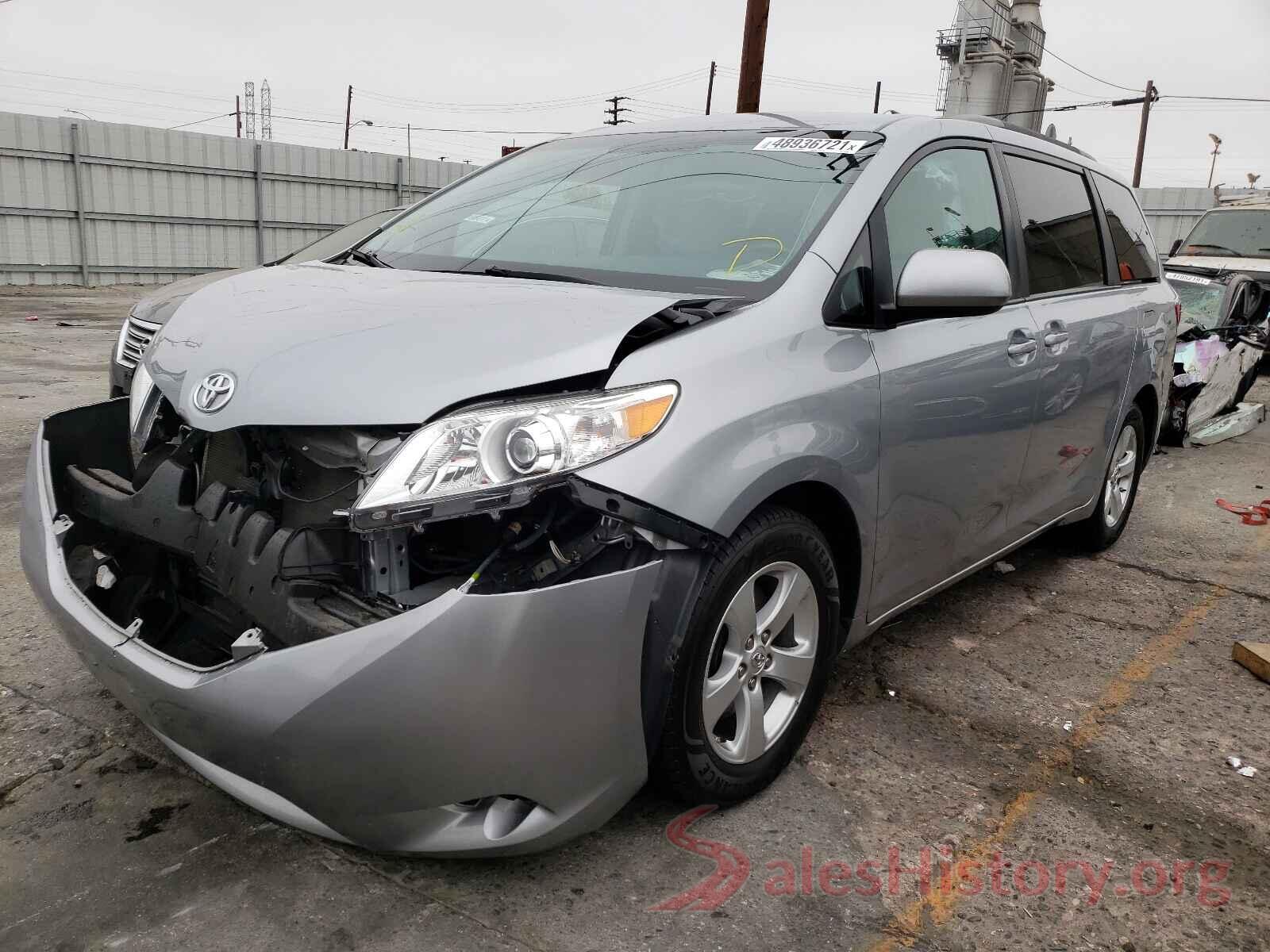 5TDKZ3DC0HS820169 2017 TOYOTA SIENNA