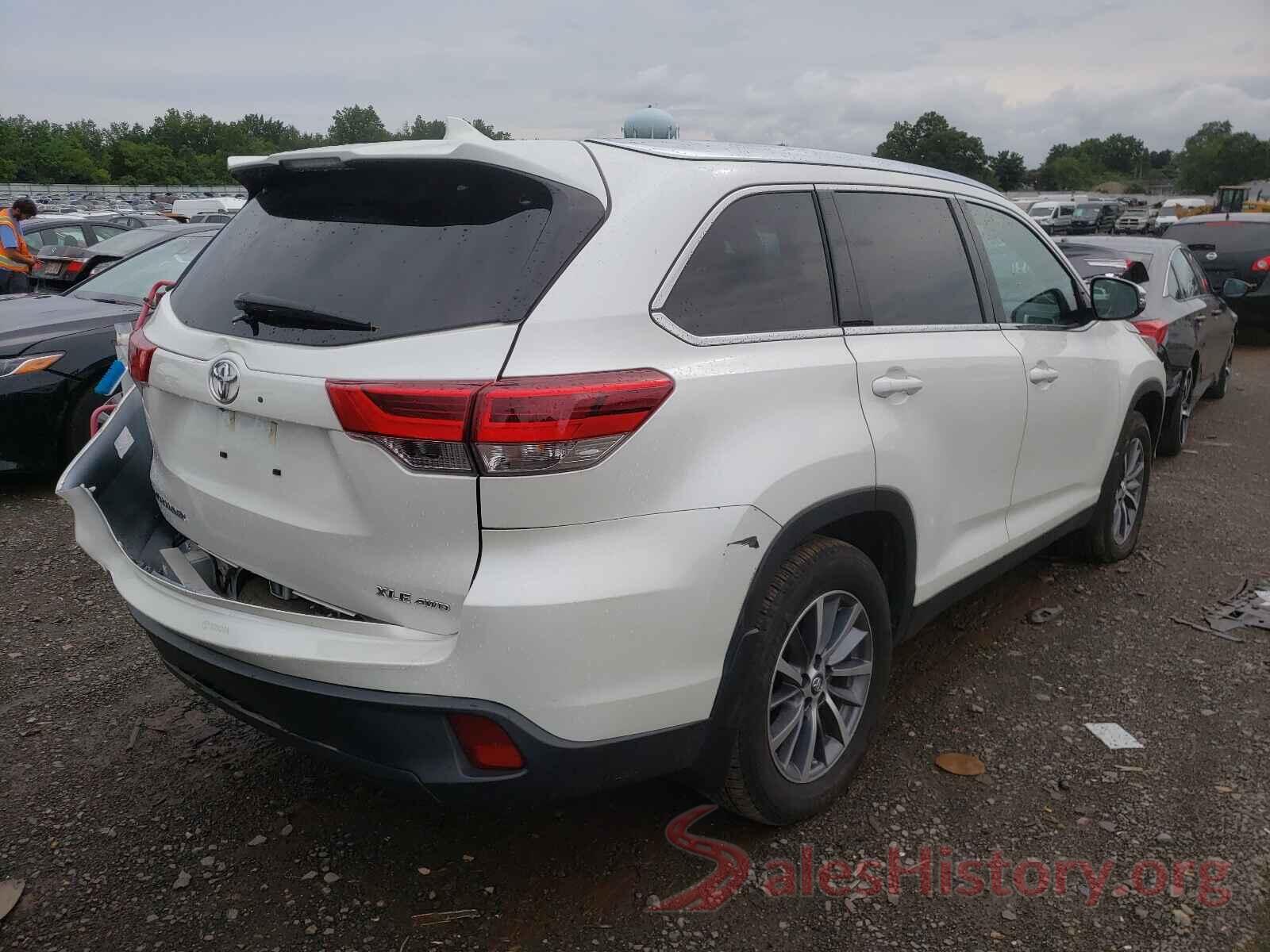 5TDJZRFH3KS724647 2019 TOYOTA HIGHLANDER