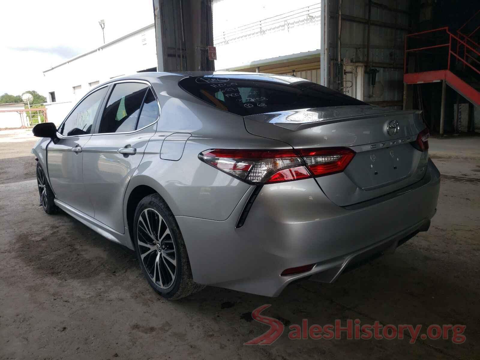 4T1B11HK8JU082230 2018 TOYOTA CAMRY