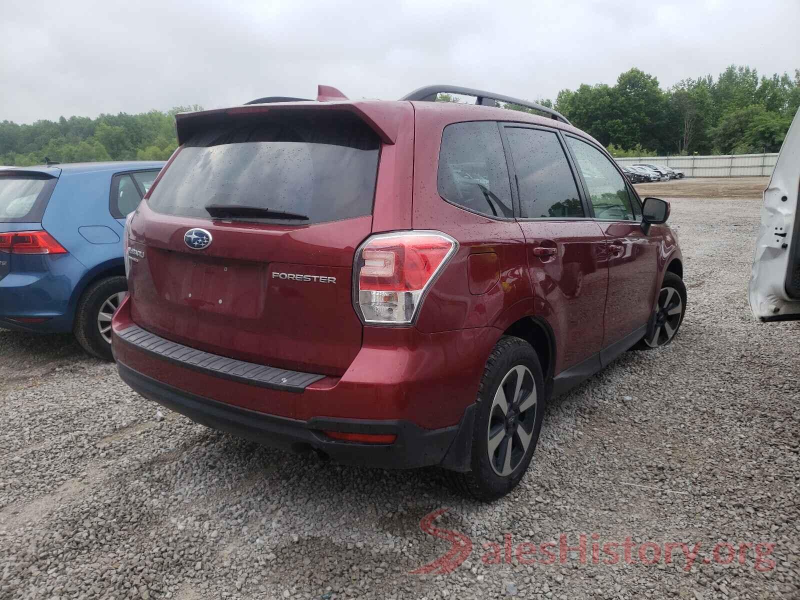 JF2SJAGC3JH411926 2018 SUBARU FORESTER