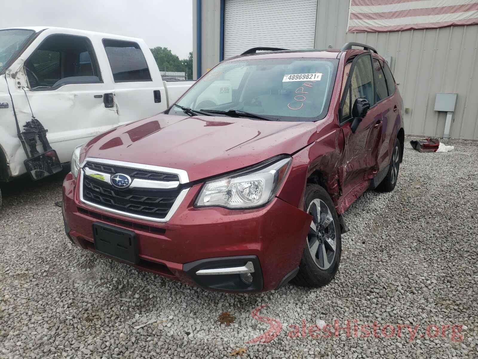 JF2SJAGC3JH411926 2018 SUBARU FORESTER