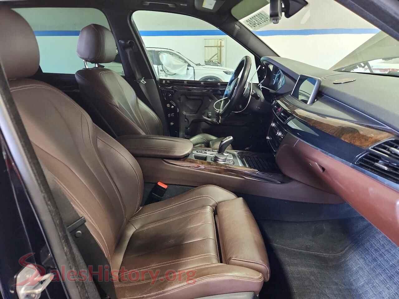 2017 BMW X5 VIN 5UXKR0C32H0V78311, engine bay