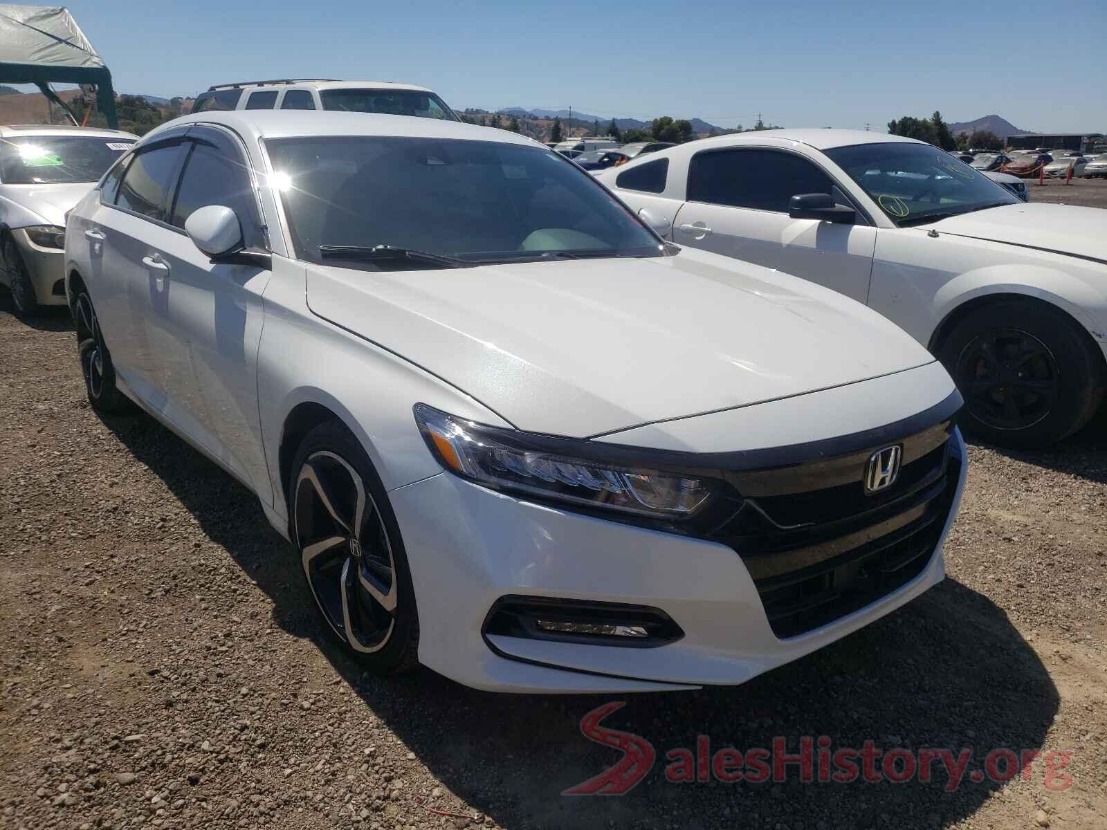 1HGCV1F36JA255495 2018 HONDA ACCORD