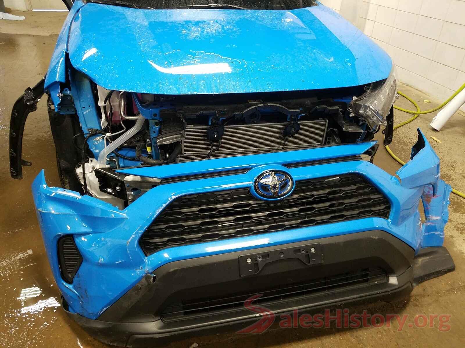 2T3MWRFV8KW037223 2019 TOYOTA RAV4