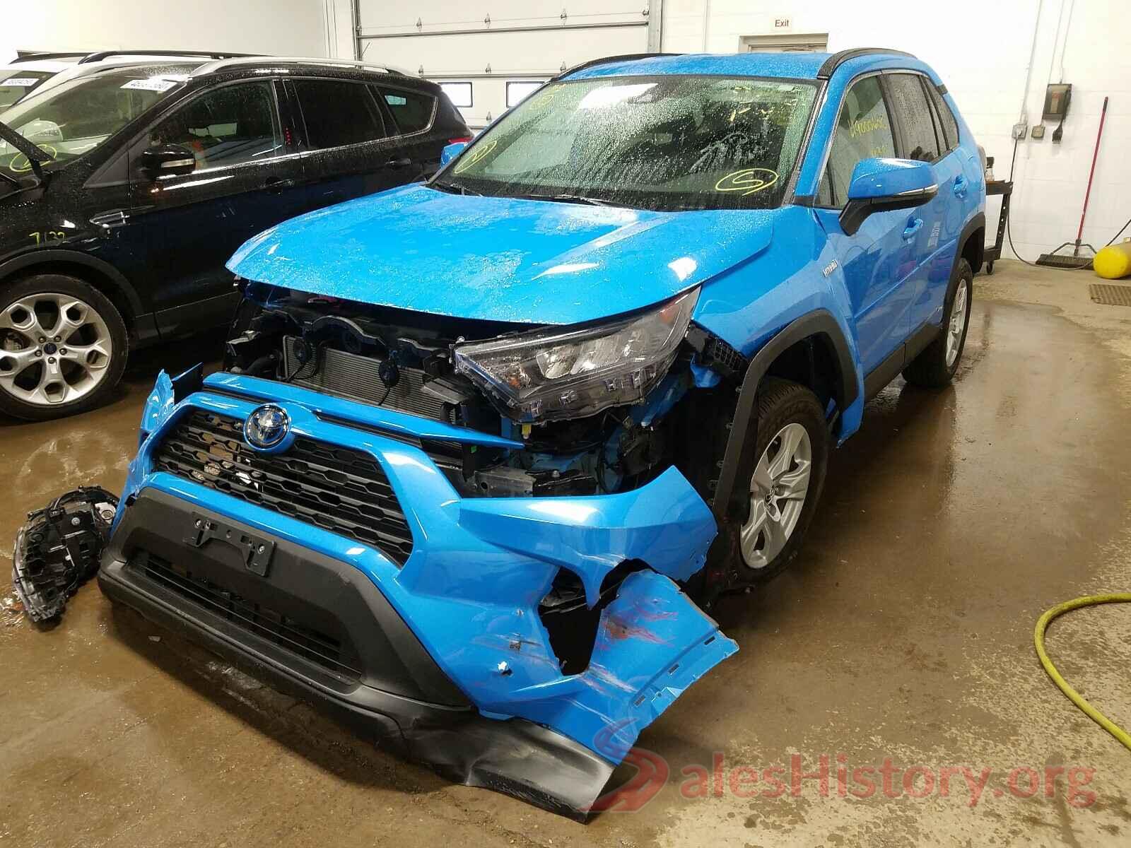 2T3MWRFV8KW037223 2019 TOYOTA RAV4