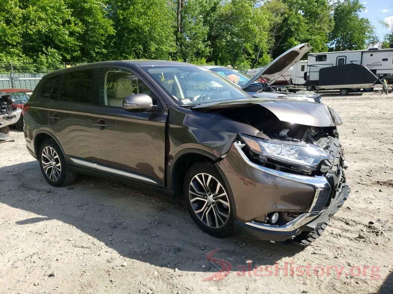 JA4AZ3A33JZ063301 2018 MITSUBISHI OUTLANDER