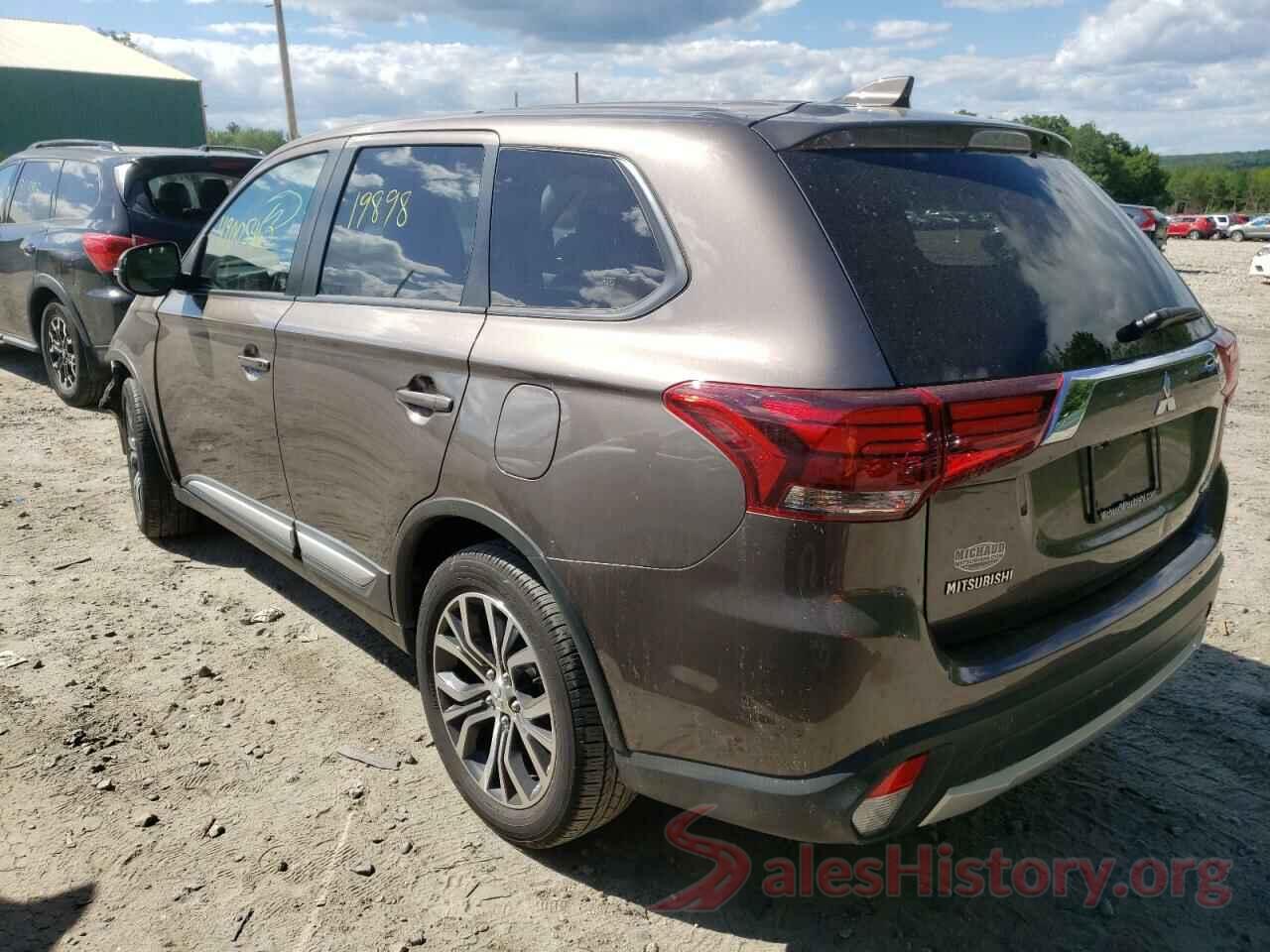 JA4AZ3A33JZ063301 2018 MITSUBISHI OUTLANDER