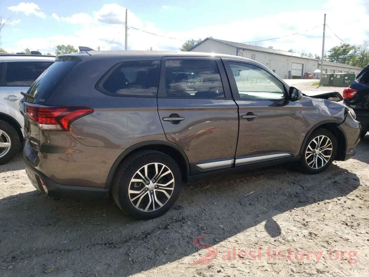 JA4AZ3A33JZ063301 2018 MITSUBISHI OUTLANDER