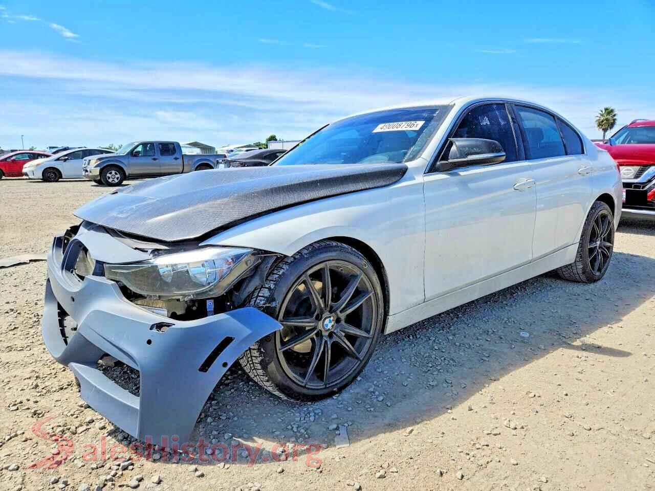 WBA8B9G5XHNU48907 2017 BMW 3 SERIES