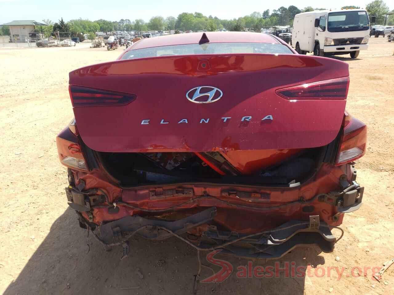 KMHD84LF0KU880187 2019 HYUNDAI ELANTRA