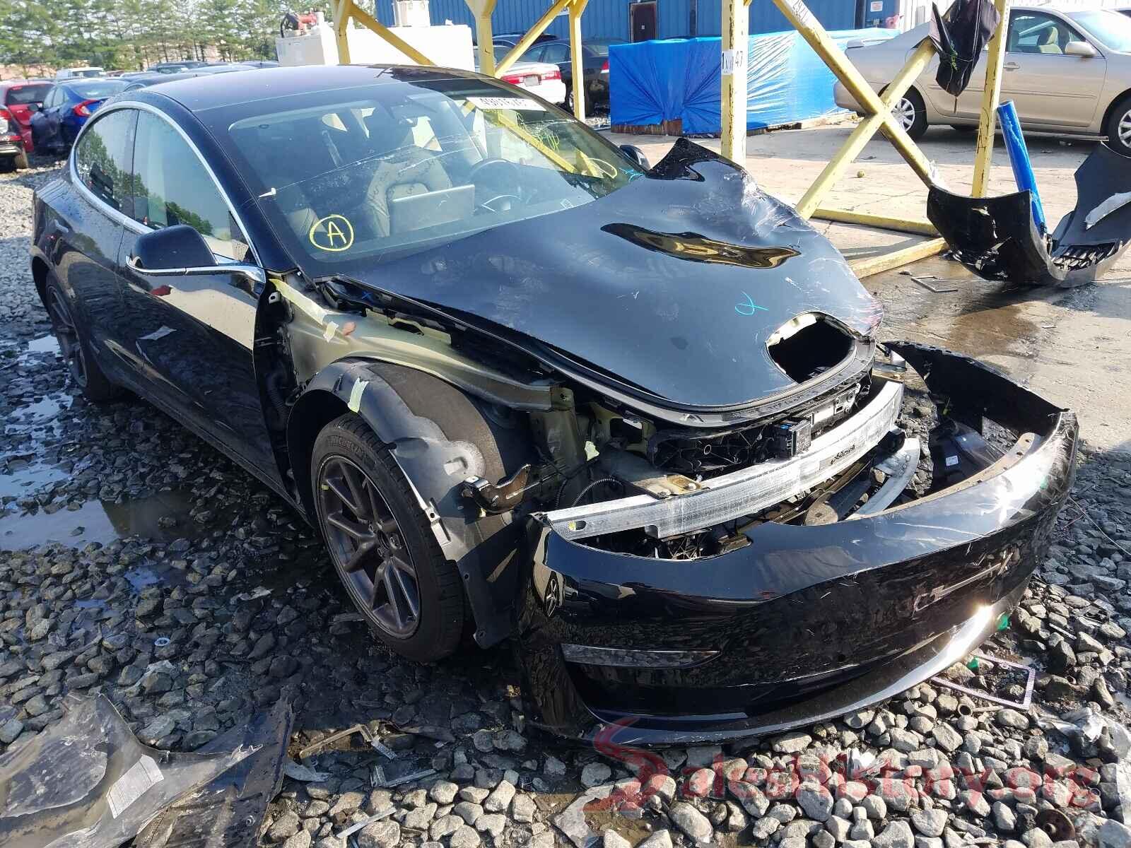 5YJ3E1EA7KF304744 2019 TESLA MODEL 3