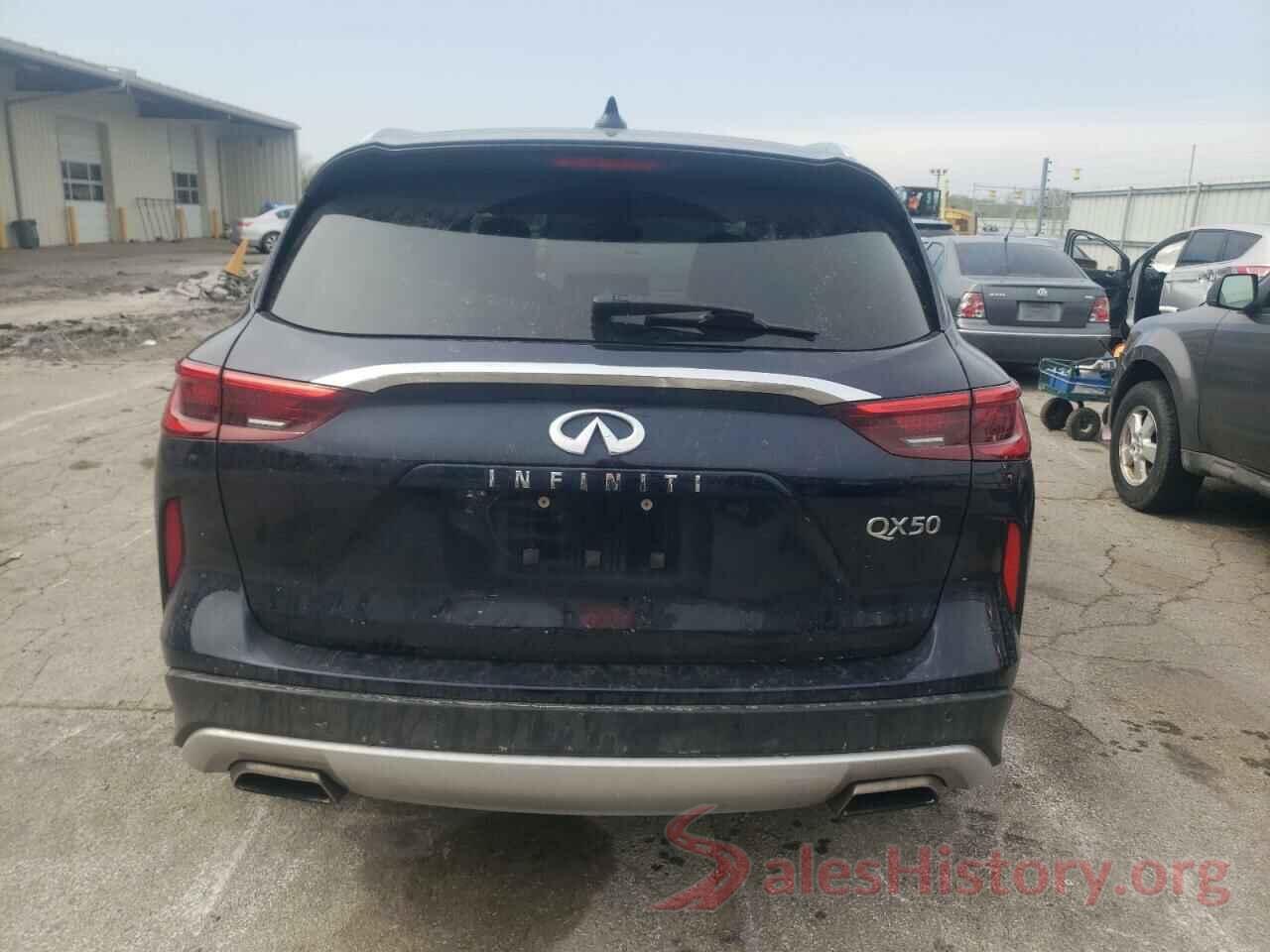 3PCAJ5M37KF100121 2019 INFINITI QX50