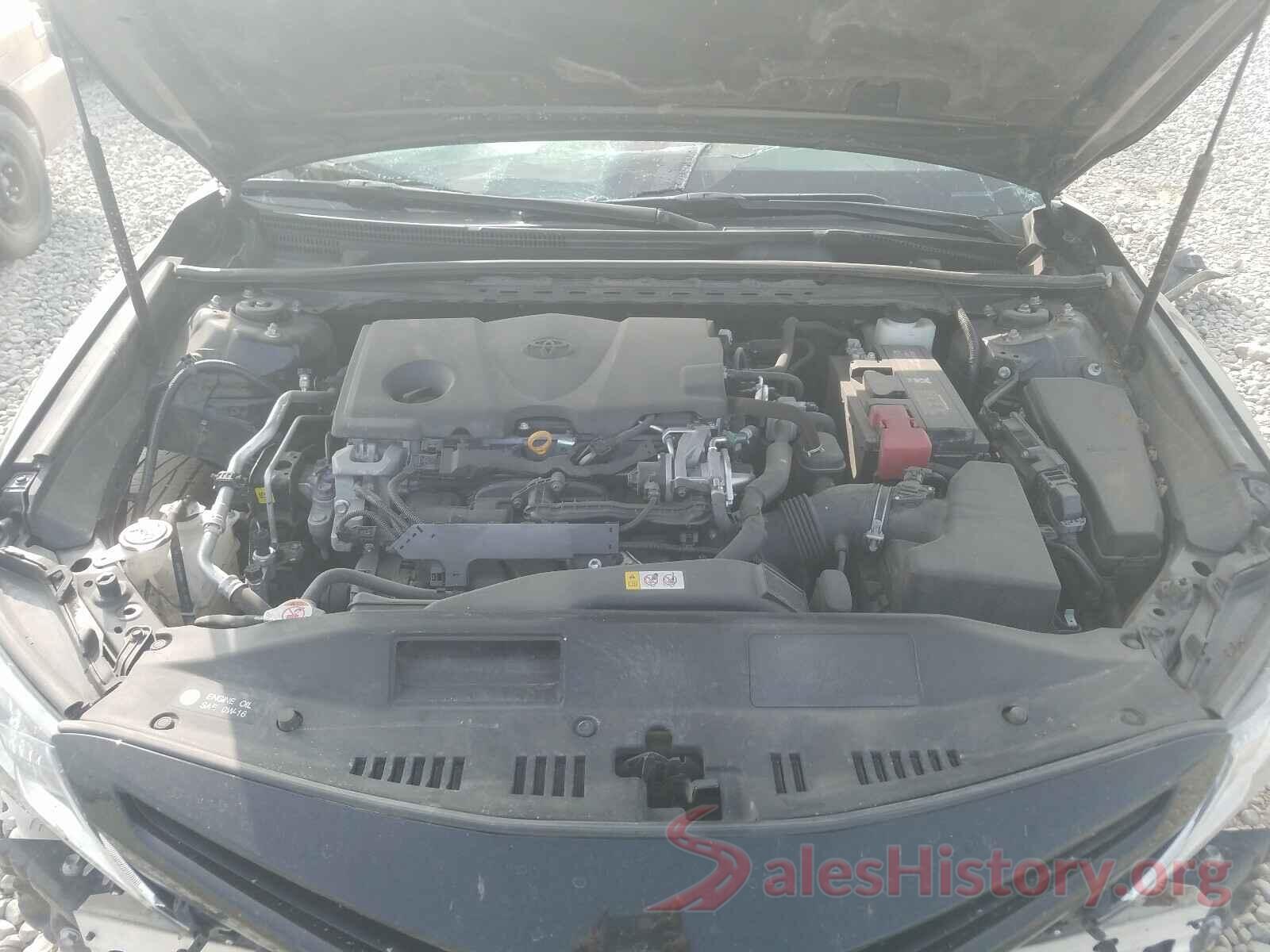 4T1B11HK9JU501752 2018 TOYOTA CAMRY