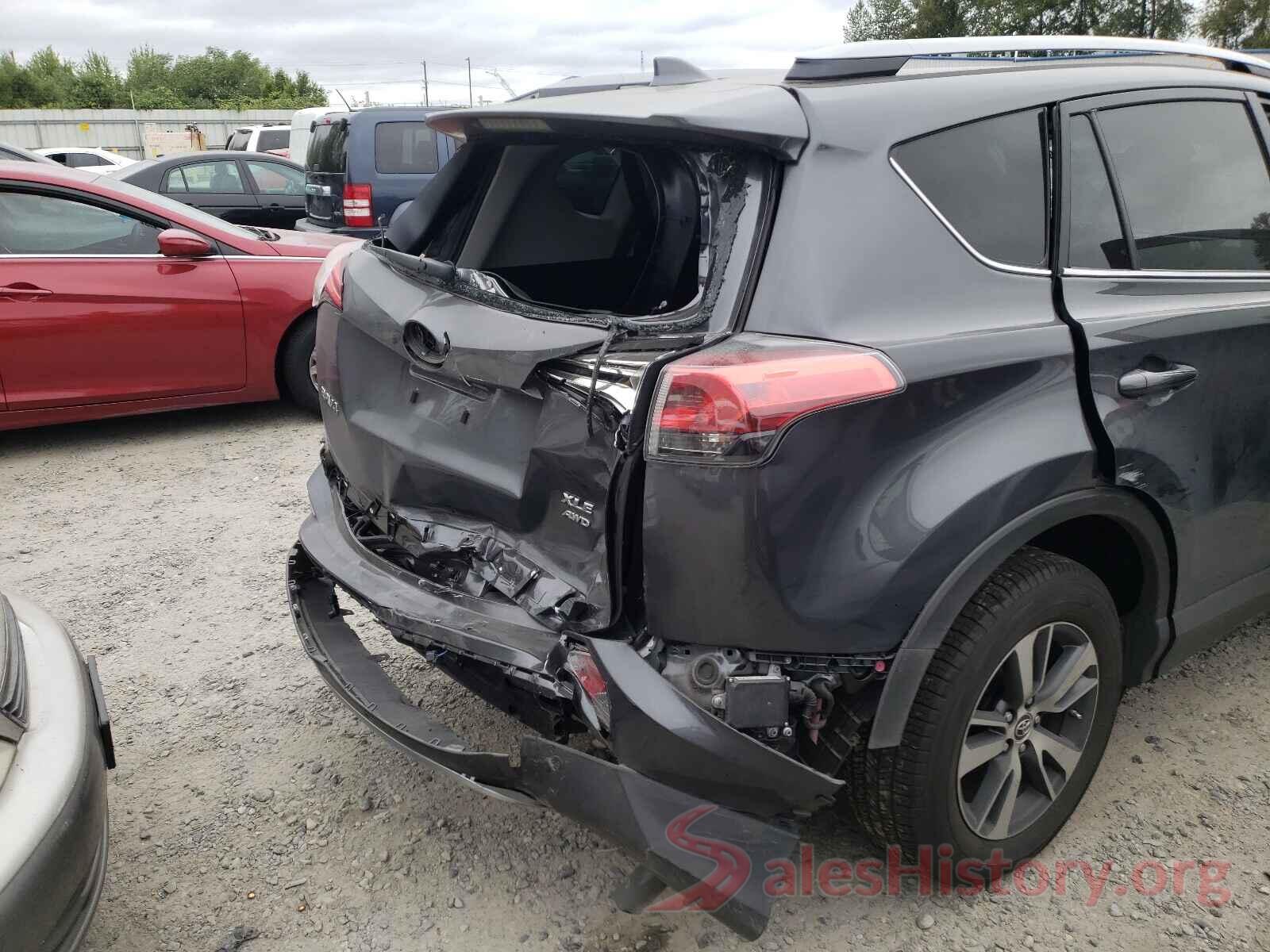 JTMRFREV6JJ727590 2018 TOYOTA RAV4